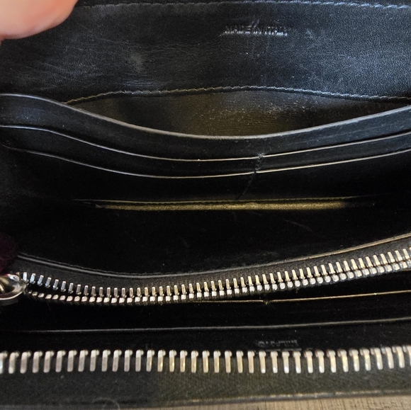 Prada Very Rare Heart Embellished Zippy Wallet.Limited Edition.EUC.W/COA - Picture 12 of 14